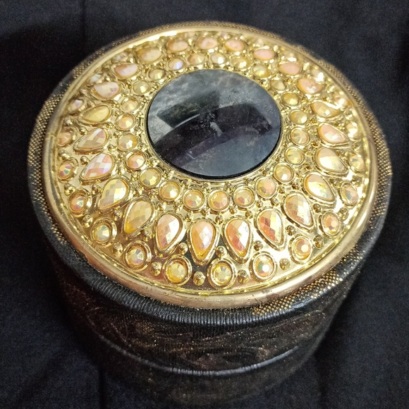 D'signer Ladies Wrist Watch - Picture 7 of 10